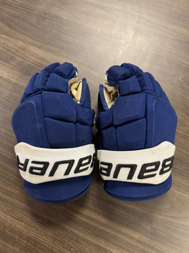 #94 CONOR GEEKIE Used Bauer Supreme Mach Gloves 13" Pro Stock (Set 1)