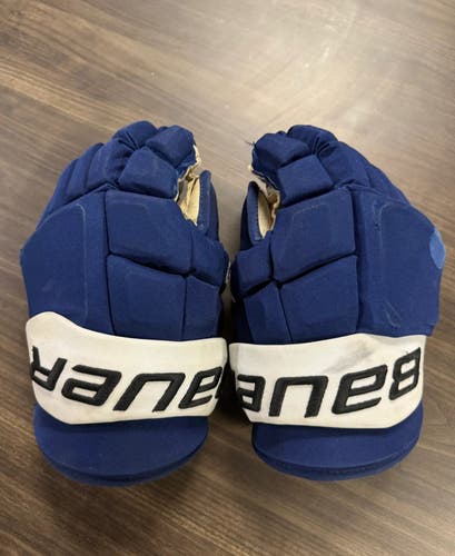 #94 CONOR GEEKIE Used Bauer Supreme Mach Gloves 13" Pro Stock (Set 2)