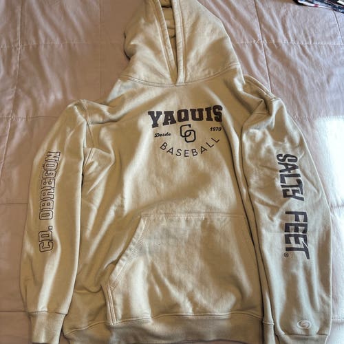 Yaquis de Obregón (LAMP) Large Beige “Salty Feet” Hooded Sweatshirt