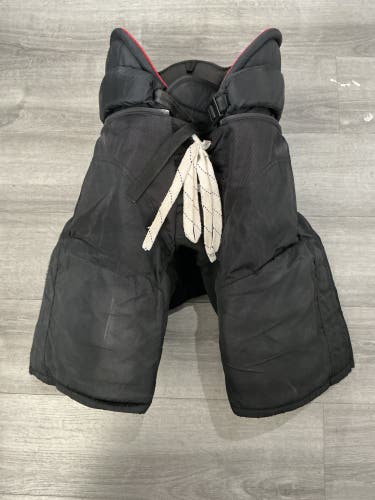 Men's Senior XL CCM HP45 Hockey Pants (Used)