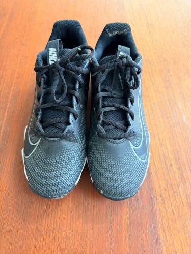 Youth Vapor Edge Cleats-Like New
5Y