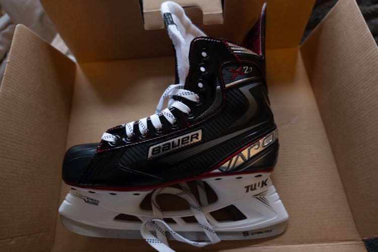Bauer Vapor X2.7 Hockey Skates 7 (New)