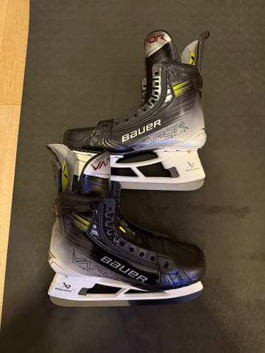 Bauer Vapor Hyperlite 2 Hockey Skates Senior 8.5 Fit 1 (Used)(Fly Ti Blades included)