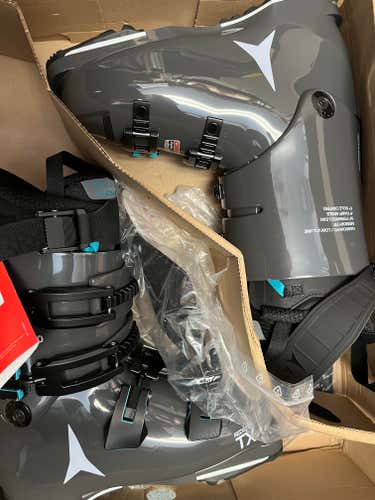 Atomic Redster Tx 120 new in box 25.5