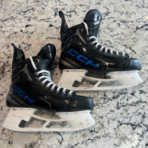 Pro Stock 8 CCM Tacks XF Pro Hockey Skates Regular Width
