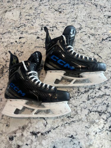 Pro Stock 8 CCM Tacks XF Pro Hockey Skates Regular Width