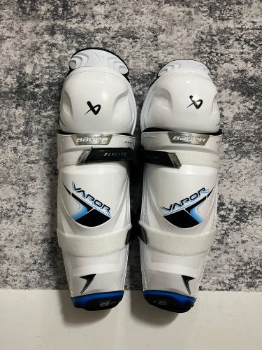Senior Bauer Vapor Flylite 15" Shin Pads (Used)