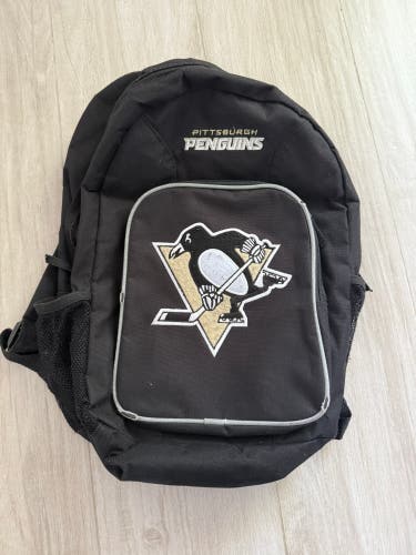 Backpack with Penguins Logo