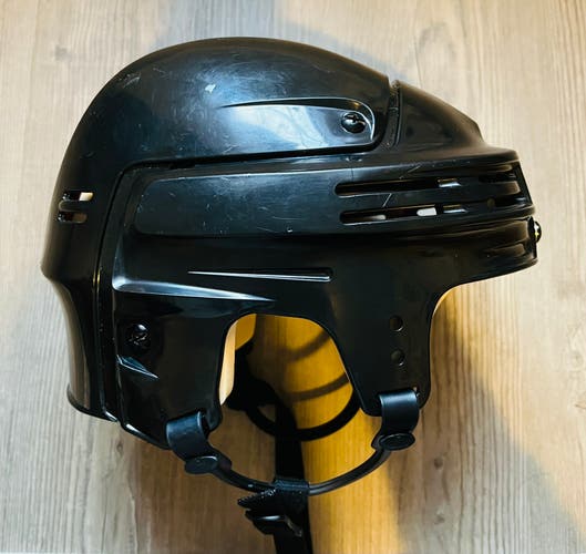 Pro Stock Bauer Black 4500 Helmet Sr S