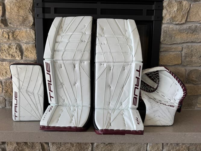 33" True Catalyst PX3 Regular Goalie Full Set Pro Stock (Used)