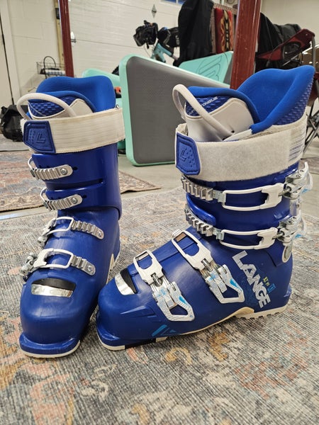 Mondo 25 & 25.5 Women's Lange All Mountain XT 90 Ski Boots Soft Flex (Used)