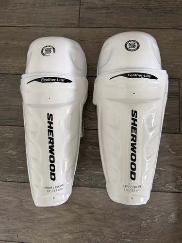 Senior Sherwood 5030 13" Shin Pads (Used)