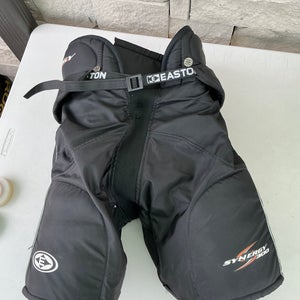 Black Junior XL Easton Synergy 300 Hockey Pants (Used)