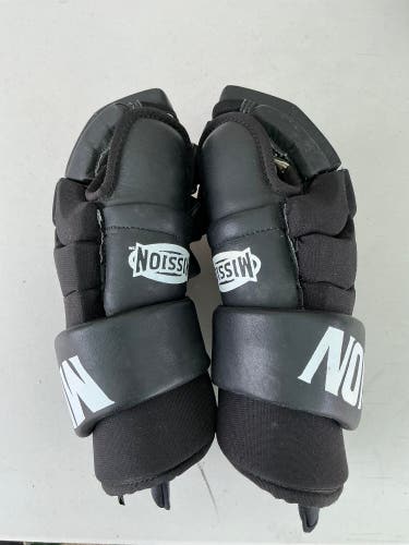 Black Senior Mission Gloves 14" (Used)