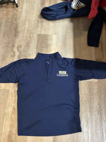 Notre Dame Blue Men's Medium Sweatshirt (Used)