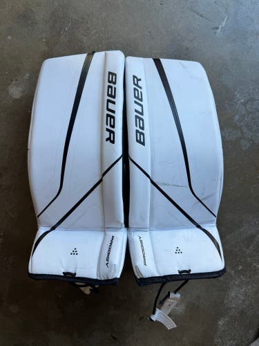 Bauer Prodigy Goalie Leg Pads - size M 22” (Used)