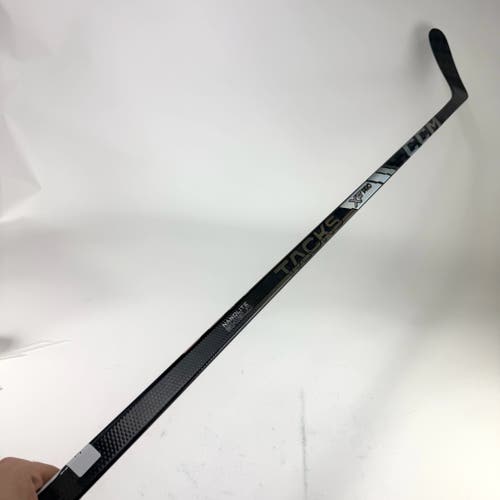 New Left CCM Tacks XF Pro | 85 Flex P28M Curve Grip | Cates | J497