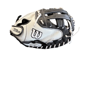 Used Wilson A700 BB/SB Catchers RH Throw Black 33" 10299-S000304769