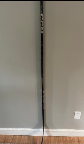 Intermediate CCM JetSpeed FT7 Pro Left Hand Hockey Stick 65 Flex Pro Stock (Used)