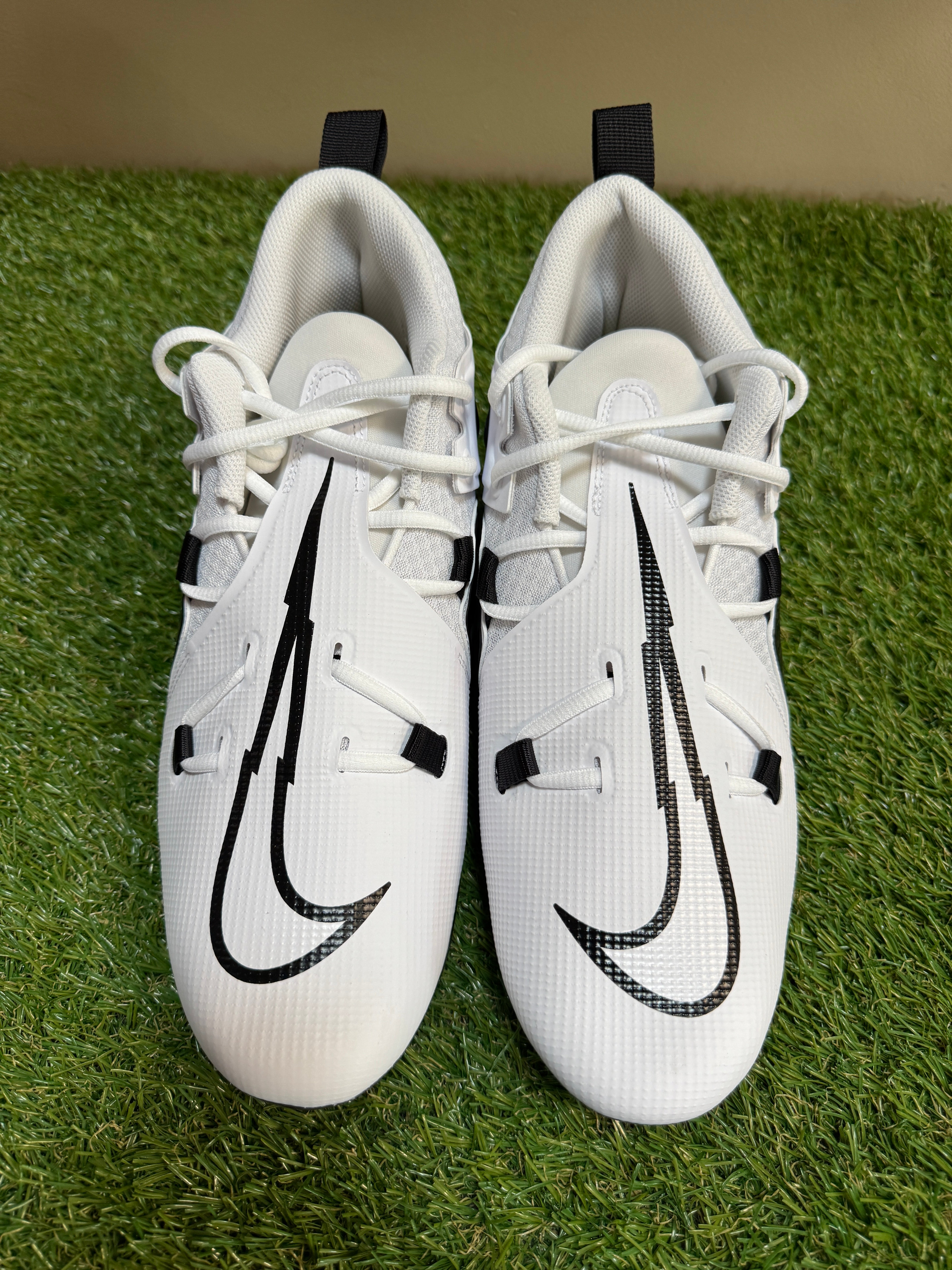 Nike Alpha Menace Pro 3 Football Cleat White Navy Black  display picture 1