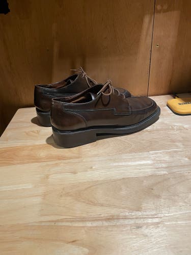 Brown Men's Adult Size M 10.5 (W 11.5) (Used)