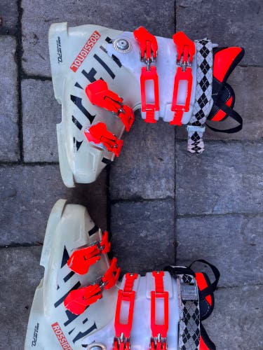 Mondo 21 & 21.5 Rossignol Hero World Cup 70 SC Ski Boots (Used)