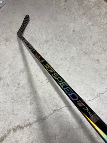 90 Flex P28M Senior CCM Jetspeed FT7 Pro Right Hand Hockey Stick Pro Stock (New)