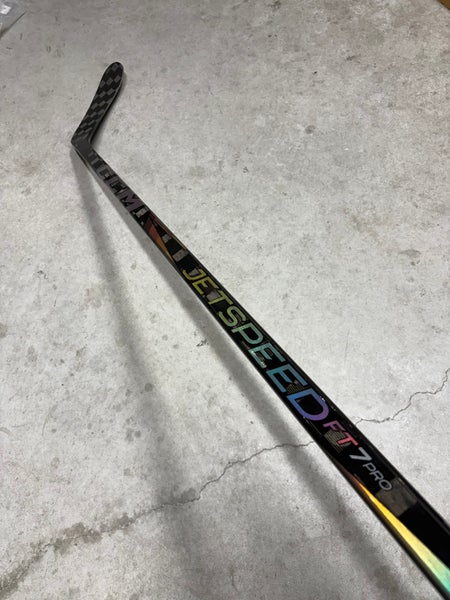 90 Flex P28M Senior CCM Jetspeed FT7 Pro Right Hand Hockey Stick Pro Stock (New)