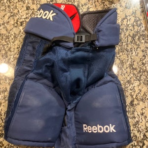 Junior Medium Reebok 18K Hockey Pants (Used)