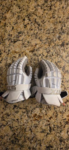 STX Surgeon RZR2 Lacrosse Gloves Medium (Used)