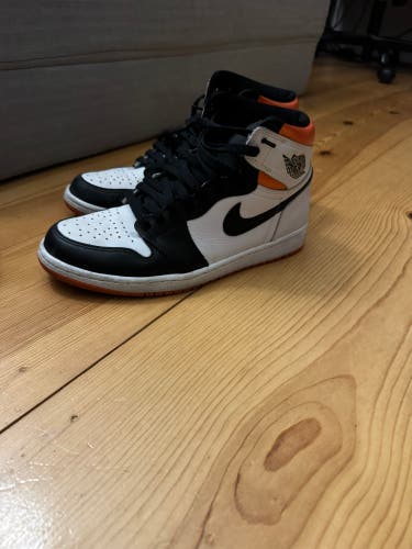 Unisex Size M 9.5 (W 10.5) Air Jordan 1 High Shoes (Used)