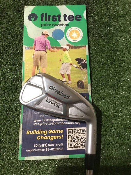 Cleveland Launcher UHX Utility 20* 4 Iron Stiff S300 Dynamic Gold DST 98 Steel