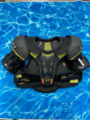Large Senior CCM XF Pro Shoulder Pads (Used)