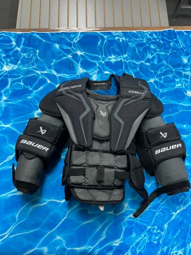 Junior Small / Medium Bauer GSX Goalie Chest Protector (Used)