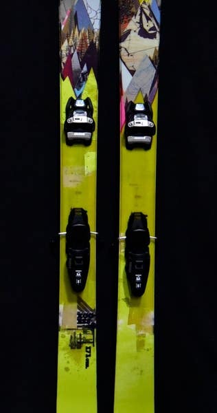 ATOMIC ACCESS SKIS SIZE 171 CM WITH NEW BINDINGS - ALL MOUNTAIN