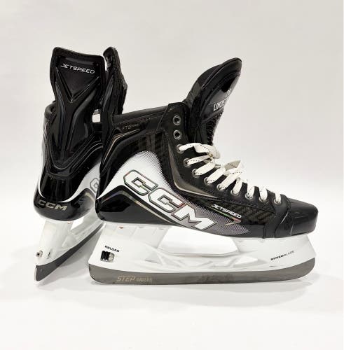 New CCM Jetspeed FT8 Pro (black/white) Pro Stock Skates - Size 11R