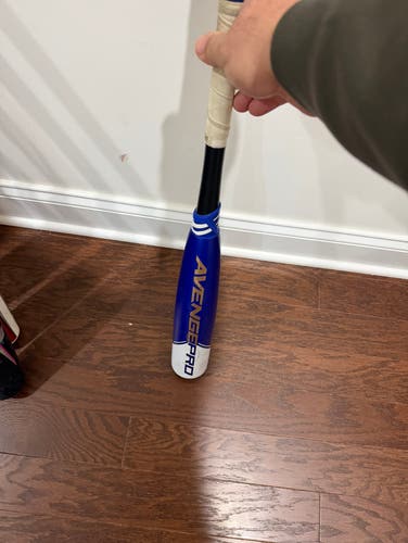 2023 AXE Avenge Pro Composite USSSA Certified Bat (-10) 18 oz 28" (Used)