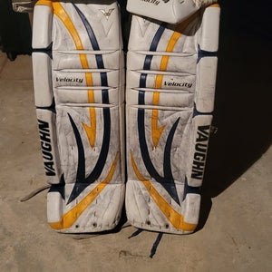 33" Vaughn Velocity V5 Regular Goalie Full Set (Used)