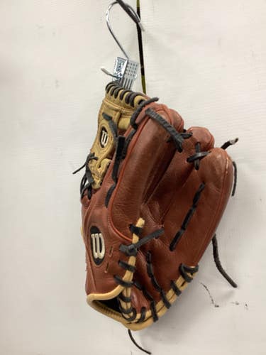 Used Wilson A550 BB/SB Glove RH Throw Maroon 11 1/2" 11851-S000041896