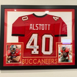 Mike Alstott Signed Framed Jersey Inscribed "A-Train" (Beckett) Tampa Bay Buccaneers #40