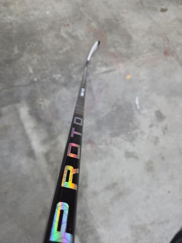 Free shipping! Senior Bauer Proto-R Left Hand Hockey Stick P28M 70 Flex (Used)