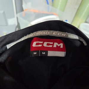 Black Medium Men's CCM Practice Jersey (Used)
