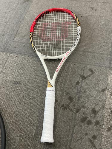 Used Wilson SIX.ONE 95 PRO STAFF SIGNATURE SERIES Adult Tennis Racquet Red Unknown 11614-S000228354