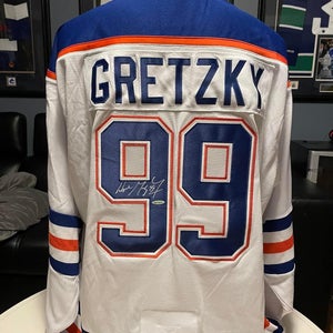 White Size 56 Men's CCM Jersey (New)