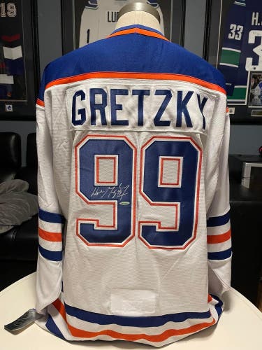 White Size 56 Men's CCM Jersey (New)