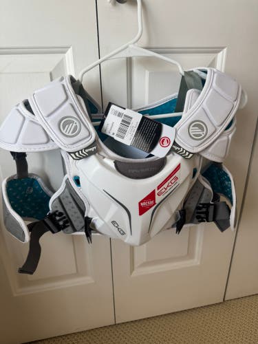 Medium Adult Maverik Shift Shoulder Pads (New)