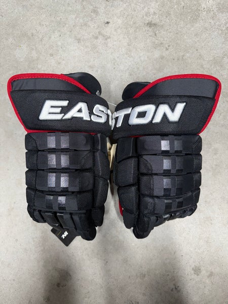 14” Easton 4 Roll Pro Chicago Blackhawks Gloves Pro Stock NHL (New)