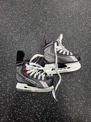 Used Bauer VAPOR X30 Youth Hockey Skate Youth 13.5 11849-S000035344