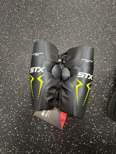 STX STALLION 200 Lacrosse Arm Pads/Guards Black SM 11849-S000035283