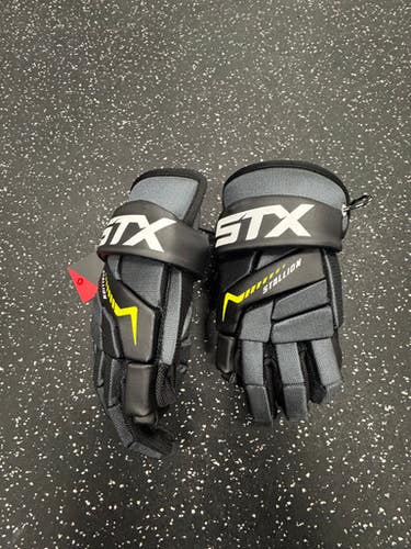 STX STALLION 200 Lacrosse Gloves Junior Black LG 11849-S000035290